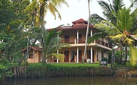 Hettimulla River House